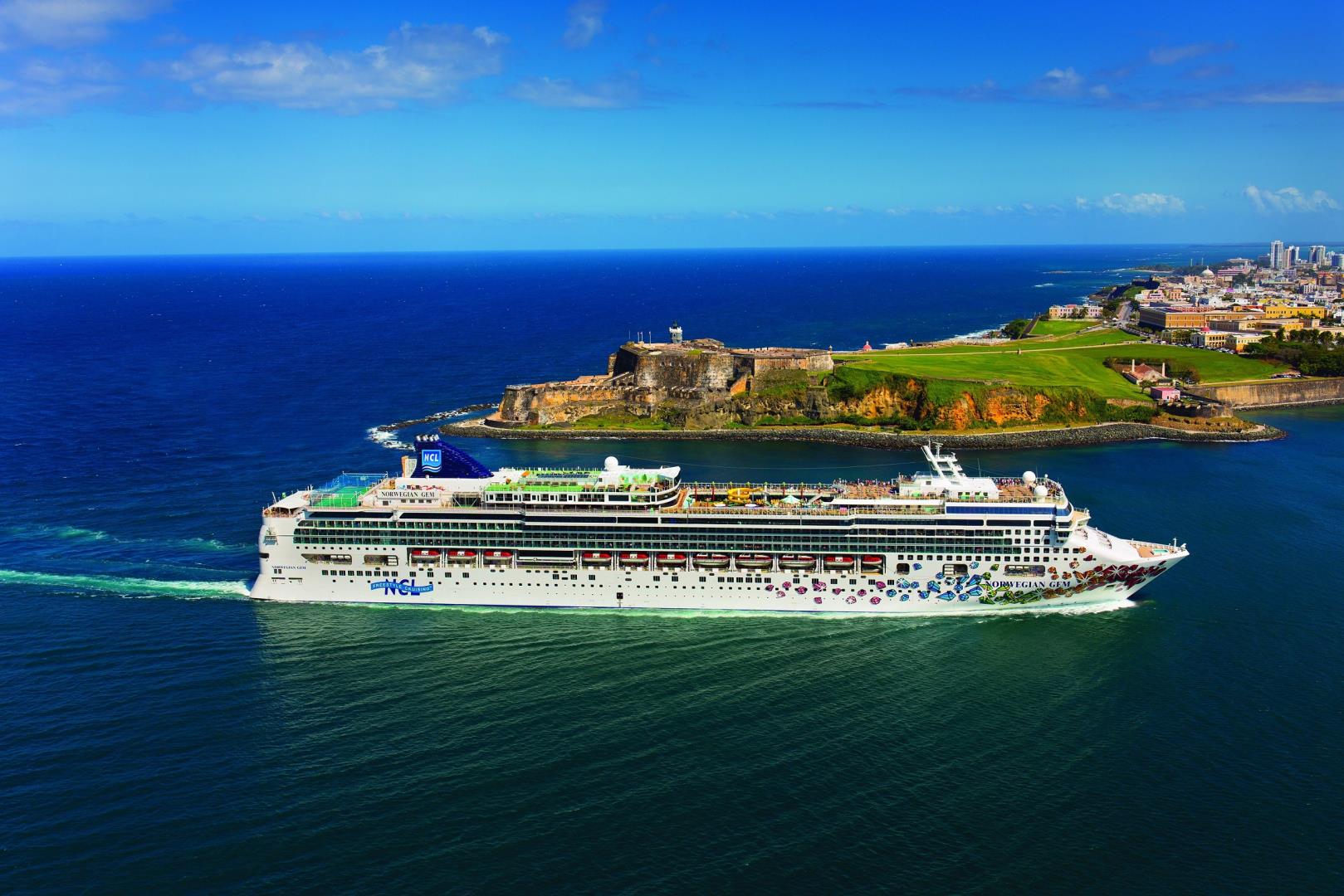 9-day Cruise to Panama Canal: Curacao & Aruba from Miami, Florida on Norwegian Gem